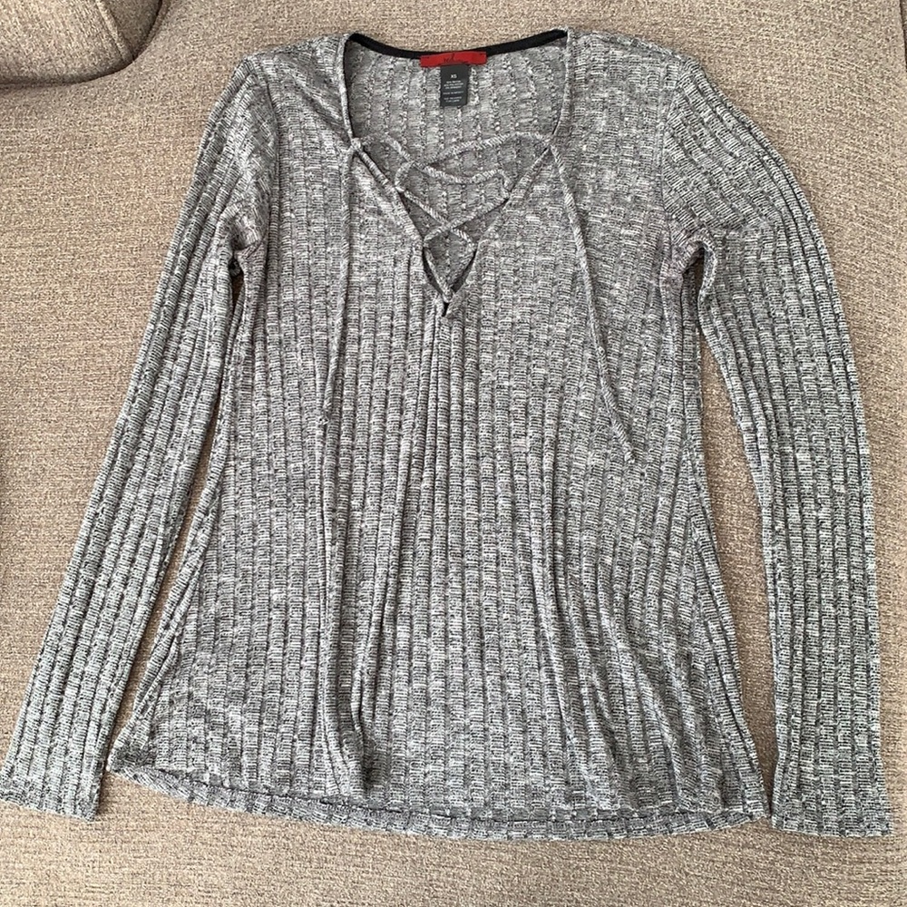 Buckle long sleeve shirt